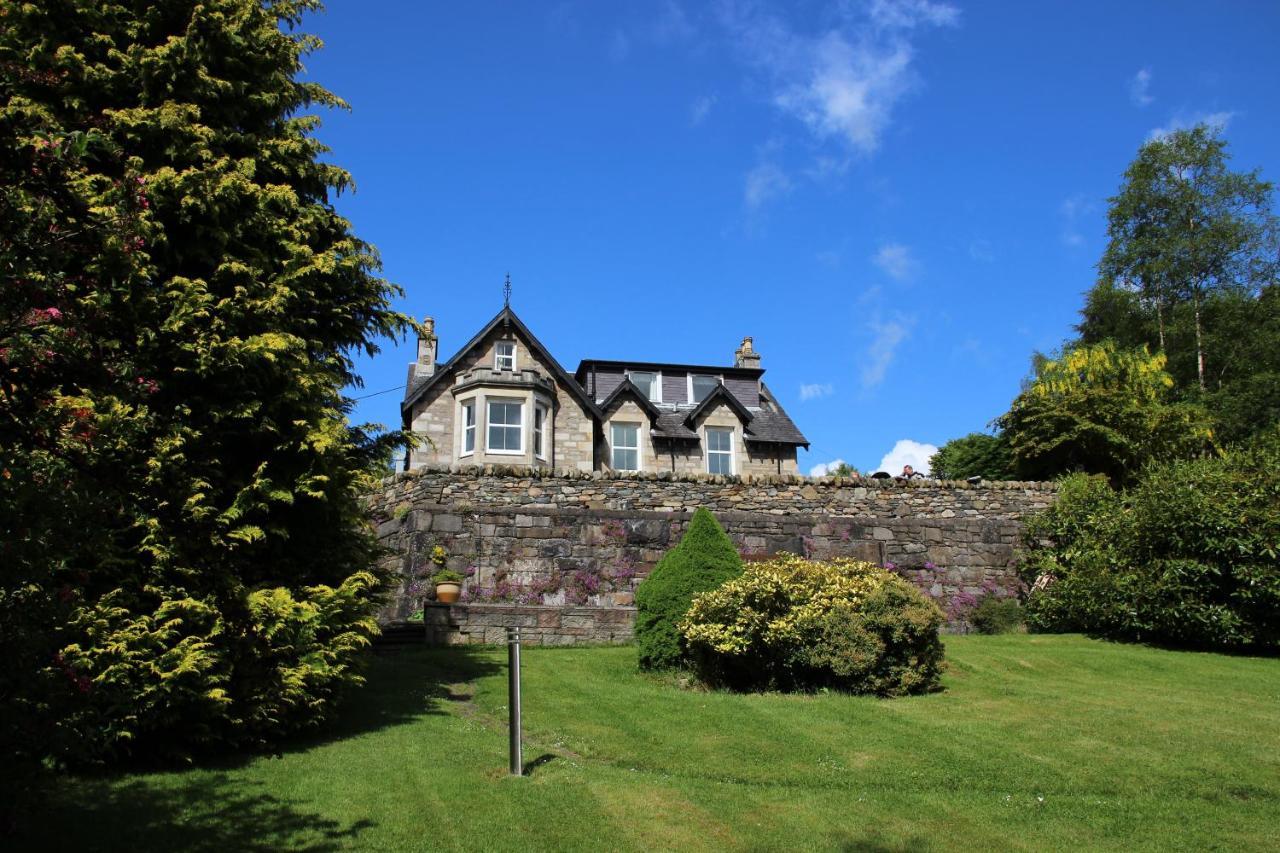 Tigh Na Cloich Hotel Pitlochry Exterior photo